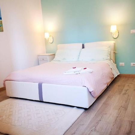Delizioso Appartamento Cosy Ristrutturato パルマ エクステリア 写真