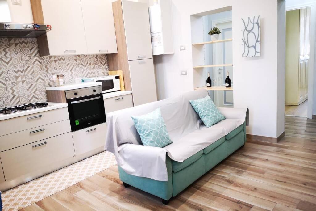 Delizioso Appartamento Cosy Ristrutturato パルマ エクステリア 写真